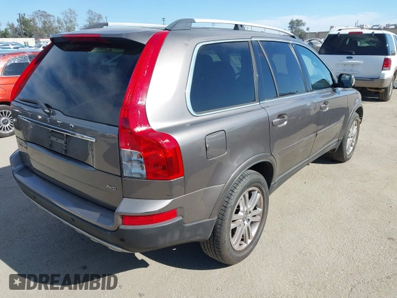 2010 Volvo XC90 I6 with VIN YV4982CZXA1561577, listed as a IAAI auction lot 41958498 with 97,376 mi miles. Bid and sale history available at carsss.com. Image 4.