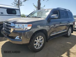 2017 Toyota Land Cruiser z VIN JTMCY7AJXH4048857, wystawiony jako Copart lot #52588945 z przebiegiem 95 663 mil mil oraz Szkoda całkowita • Salvage title. Historia ofert i sprzedaży dostępna na DreamBid. Obrazek 1.