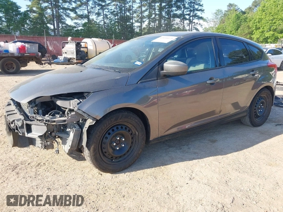 2012 Ford Focus SE with VIN 1FAHP3K28CL308346, listed as a IAAI auction lot 42034073 with 182,387 mi miles and . Bid and sale history available at carsss.com. Image 2.