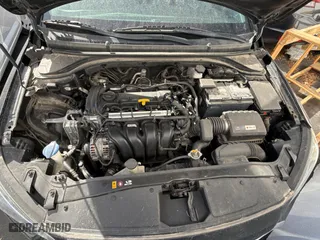 2018 Hyundai Elantra SEL with VIN 5NPD84LF7JH307865, listed as a Copart auction lot 86168954 with 85,784 mi miles and Clean Title. Bid and sale history available at carsss.com. Image 7.