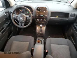 2011 Jeep Compass Latitude with VIN 1J4NT1FB2BD208396, listed as a Copart auction lot 85683924 with 132,603 mi miles and Salvage Title. Bid and sale history available at carsss.com. Image 8.
