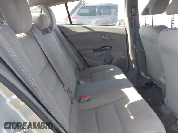 2012 Honda Insight LX с VIN JHMZE2H56CS001570, выставлен на аукционе IAAI как лот 41461236 с пробегом 129 431 миль миль и . История ставок и продаж доступна на DreamBid. Изображение 8.