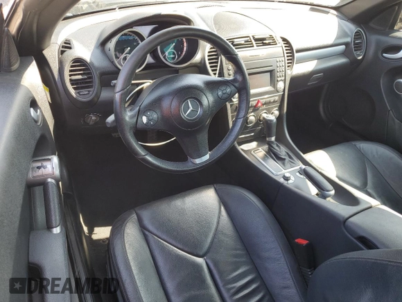 2009 Mercedes-Benz SLK 280 с VIN WDBWK54F89F190087, выставлен на аукционе Copart как лот 59979245 с пробегом 124 937 миль миль и Списание • Salvage title. История ставок и продаж доступна на DreamBid. Изображение 8.