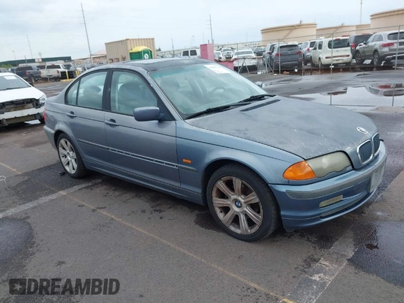 1999 BMW 3 Series 323i with VIN WBAAM3332XCA80930, listed as a IAAI auction lot 41827318 with 93,055 mi miles. Bid and sale history available at carsss.com. Image 1.