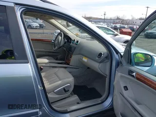 2006 Mercedes-Benz M 350 with VIN 4JGBB86E56A052016, listed as a IAAI auction lot 41870998 with 223,096 mi miles and . Bid and sale history available at DreamBid. Image 5.