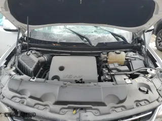 2018 Chevrolet Traverse LT Cloth with VIN 1GNERGKW1JJ229652, listed as a Copart auction lot 46728965 with 184,294 mi miles and Salvage Title. Bid and sale history available at carsss.com. Image 12.