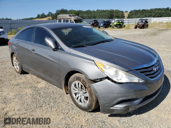 2013 Hyundai Sonata GLS z VIN 5NPEB4AC4DH585156, wystawiony jako Copart lot #58865225 z przebiegiem 142 382 mil mil oraz Szkoda całkowita • Salvage title. Historia ofert i sprzedaży dostępna na DreamBid. Obrazek 4.