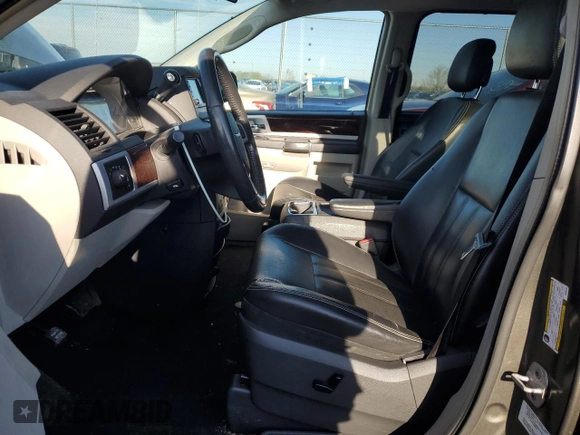 2010 Chrysler Town & Country Touring Plus with VIN 2A4RR8DX2AR358284, listed as a Copart auction lot 54311385 with 169,384 mi miles and Salvage Title. Bid and sale history available at DreamBid. Image 7.
