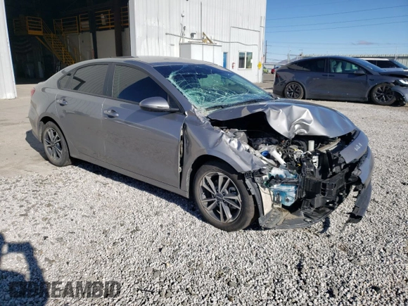 2024 Kia Forte LXS with VIN 3KPF24AD8RE713276, listed as a Copart auction lot 45992225 with 16,888 mi miles and Salvage Title. Bid and sale history available at carsss.com. Image 4.