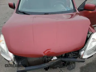 2011 Nissan Rogue SV z VIN JN8AS5MV1BW257562, wystawiony jako Copart lot #60112535 z przebiegiem 67 929 mil mil oraz Szkoda całkowita • Salvage title. Historia ofert i sprzedaży dostępna na DreamBid. Obrazek 12.