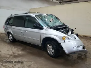 2007 Dodge Grand Caravan SXT with VIN 2D4GP44L87R313709, listed as a Copart auction lot 84143574 with Not Provided miles and Clean Title. Bid and sale history available at DreamBid. Image 4.