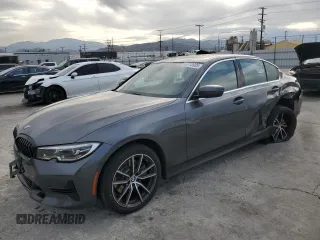 2020 BMW 3 Series 330i with VIN WBA5R1C08LFH47408, listed as a Copart auction lot 48770925 with 32,735 mi miles and Salvage Title. Bid and sale history available at carsss.com. Image 1.