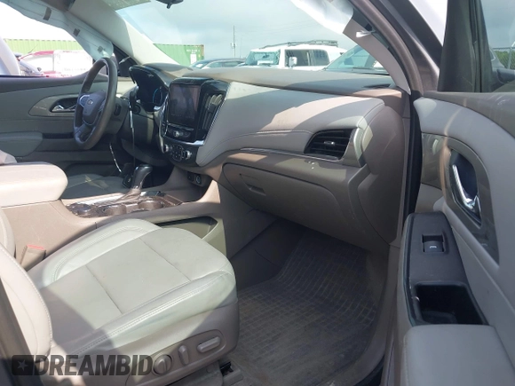 2020 Chevrolet Traverse LT with VIN 1GNERHKW7LJ309689, listed as a IAAI auction lot 42270616 with 120,264 mi miles and . Bid and sale history available at DreamBid. Image 5.