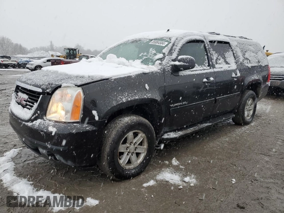 2011 GMC Yukon XL SLT with VIN 1GKS2KE30BR345002, listed as a Copart auction lot 85884584 with 177,557 mi miles and Salvage Title. Bid and sale history available at carsss.com. Image 1.