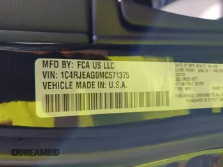 2021 Jeep Grand Cherokee Laredo E with VIN 1C4RJEAG0MC571375, listed as a IAAI auction lot 42087648 with 29,358 mi miles and . Bid and sale history available at DreamBid. Image 9.