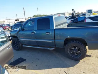 2006 GMC Sierra 1500 with VIN 2GTEC13N661293443, listed as a IAAI auction lot 41635774 with 371,965 mi miles and . Bid and sale history available at DreamBid. Image 14.
