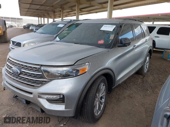 2024 Ford Explorer XLT with VIN 1FMSK7DH8RGA81728, listed as a IAAI auction lot 41671142 with 1,220 mi miles. Bid and sale history available at carsss.com. Image 17.