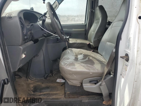 2008 Ford Econoline Passenger XL with VIN 1FBNE31LX8DB53527, listed as a Copart auction lot 47889655 with 194,080 mi miles and Clean Title. Bid and sale history available at carsss.com. Image 7.