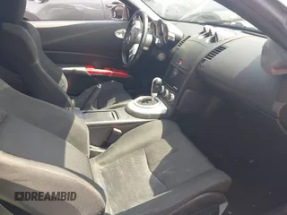 2006 Nissan 350Z Touring z VIN JN1AZ34D56M331590, wystawiony jako IAAI lot #42361928 z przebiegiem Nie podano mil oraz . Historia ofert i sprzedaży dostępna na DreamBid. Obrazek 5.