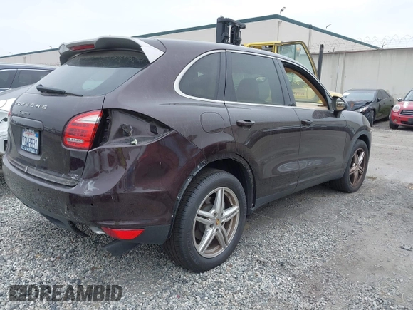 2014 Porsche Cayenne с VIN WP1AA2A23ELA96398, выставлен на аукционе IAAI как лот 42374715 с пробегом 76 734 миль миль и . История ставок и продаж доступна на DreamBid. Изображение 4.