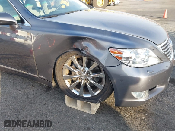 2012 Lexus LS 460 z VIN JTHBL5EF7C5112312, wystawiony jako IAAI lot #41550064 z przebiegiem 82 312 mil mil oraz . Historia ofert i sprzedaży dostępna na DreamBid. Obrazek 6.