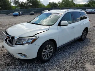 2015 Nissan Pathfinder S z VIN 5N1AR2MN1FC698309, wystawiony jako Copart lot #57612505 z przebiegiem 109 678 mil mil oraz Szkoda całkowita • Salvage title. Historia ofert i sprzedaży dostępna na DreamBid. Obrazek 1.