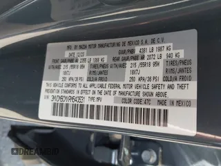 2024 Mazda CX-30 S Preferred z VIN 3MVDMBCMXRM640631, wystawiony jako IAAI lot #41900958 z przebiegiem 10 332 mil mil oraz . Historia ofert i sprzedaży dostępna na DreamBid. Obrazek 9.