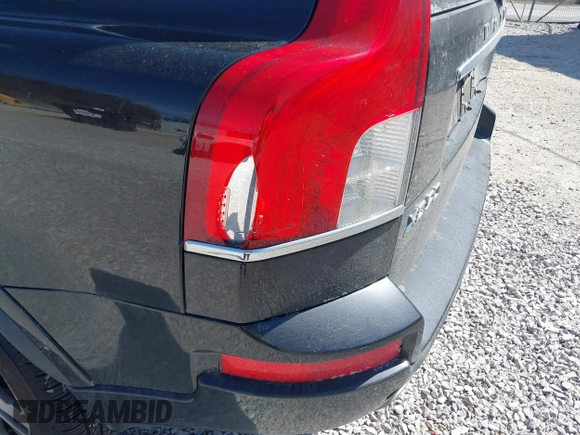 2013 Volvo XC90 Premier Plus z VIN YV4952CZ3D1658584, wystawiony jako IAAI lot #41778313 z przebiegiem 157 597 mil mil oraz . Historia ofert i sprzedaży dostępna na DreamBid. Obrazek 6.