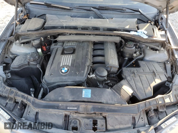 2009 BMW 1 Series 128i with VIN WBAUP73589VK74895, listed as a Copart auction lot 88375515 with 173,027 mi miles and Salvage Title. Bid and sale history available at carsss.com. Image 13.
