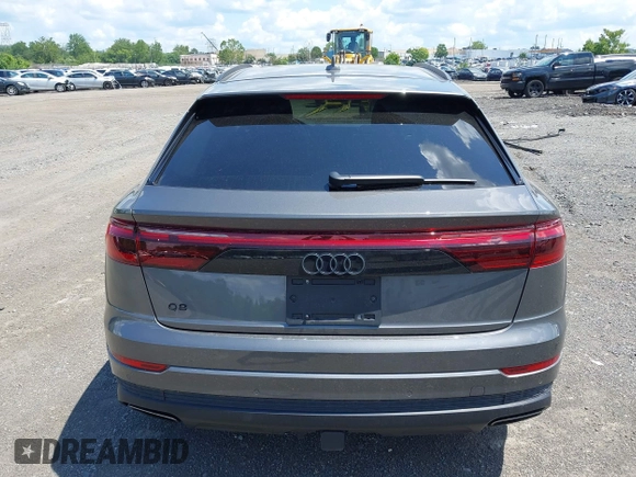 2024 Audi Q8 Premium Plus с VIN WA1BVBF19RD019586, выставлен на аукционе IAAI как лот 42746554 с пробегом 9 377 миль миль и . История ставок и продаж доступна на DreamBid. Изображение 17.
