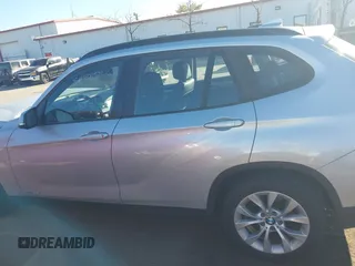 2013 BMW X1 xDrive28i z VIN WBAVL1C52DVR91900, wystawiony jako IAAI lot #40697726 z przebiegiem 115 200 mil mil oraz . Historia ofert i sprzedaży dostępna na DreamBid. Obrazek 14.