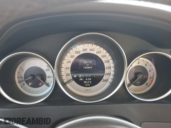 2013 Mercedes-Benz C 350 with VIN WDDGF8JB7DA839208, listed as a Copart auction lot 62514495 with 143,844 mi miles and Salvage title. Bid and sale history available at DreamBid. Image 9.