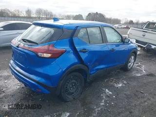 2024 Nissan Kicks S z VIN 3N1CP5BV1RL518247, wystawiony jako IAAI lot #41783680 z przebiegiem 15 846 mil mil oraz . Historia ofert i sprzedaży dostępna na DreamBid. Obrazek 4.