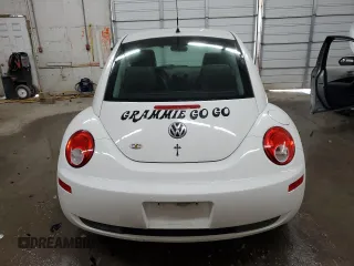 2009 Volkswagen New Beetle Coupe S with VIN 3VWPW31C29M511143, listed as a Copart auction lot 80123514 with 77,784 mi miles and Salvage Title. Bid and sale history available at carsss.com. Image 6.