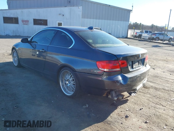 2008 BMW 3 Series 328i with VIN WBAWB335X8P134477, listed as a IAAI auction lot 41689616 with 187,974 mi miles. Bid and sale history available at carsss.com. Image 3.