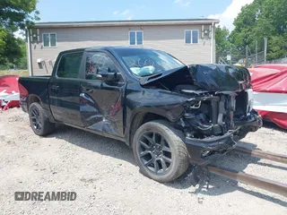 2021 Ram 1500 Big Horn z VIN 1C6SRFFT9MN611812, wystawiony jako IAAI lot #42052669 z przebiegiem 36 624 mil mil oraz . Historia ofert i sprzedaży dostępna na DreamBid. Obrazek 1.