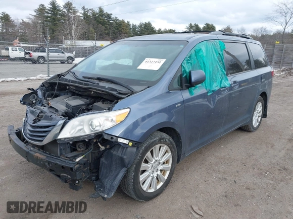 2017 Toyota Sienna LE with VIN 5TDJZ3DC8HS160748, listed as a IAAI auction lot 41327151 with 342,006 mi miles. Bid and sale history available at carsss.com. Image 18.