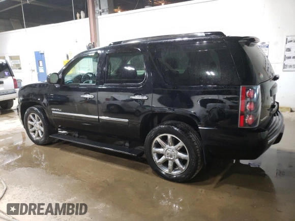 2010 GMC Yukon Denali z VIN 1GKUKEEF9AR207610, wystawiony jako Copart lot #73470924 z przebiegiem 230 139 mil mil oraz Szkoda całkowita • Salvage title. Historia ofert i sprzedaży dostępna na DreamBid. Obrazek 2.