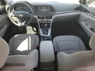 2020 Hyundai Elantra SE z VIN 5NPD74LF3LH590092, wystawiony jako Copart lot #52210975 z przebiegiem 52 500 mil mil oraz Szkoda całkowita • Salvage title. Historia ofert i sprzedaży dostępna na DreamBid. Obrazek 8.