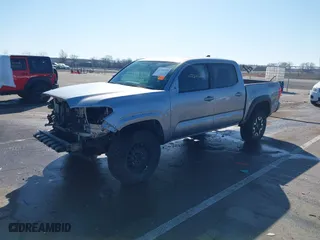 2016 Toyota Tacoma SR with VIN 5TFCZ5ANXGX017531, listed as a IAAI auction lot 41704525 with 106,394 mi miles. Bid and sale history available at carsss.com. Image 22.
