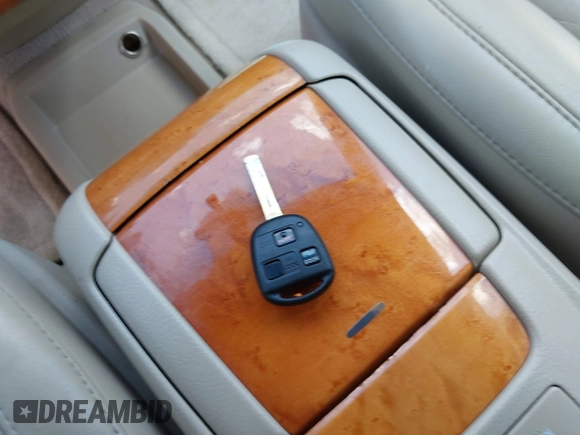 2005 Lexus RX 330 with VIN 2T2GA31U65C036024, listed as a IAAI auction lot 42724949 with 139,975 mi miles and . Bid and sale history available at DreamBid. Image 11.