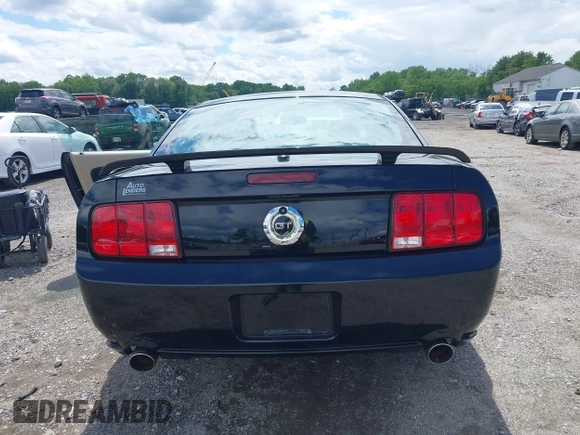 2007 Ford Mustang GT Deluxe with VIN 1ZVHT82H275346816, listed as a IAAI auction lot 42341547 with 89,870 mi miles and . Bid and sale history available at DreamBid. Image 16.