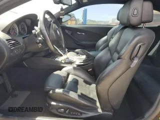 2010 BMW M6 z VIN WBSEH9C52ACY25265, wystawiony jako Copart lot #53721055 z przebiegiem Nie podano mil oraz Tytuł czysty. Historia ofert i sprzedaży dostępna na DreamBid. Obrazek 7.