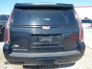 2019 Cadillac Escalade ESV Luxury z VIN 1GYS4HKJXKR389014, wystawiony jako IAAI lot #42060761 z przebiegiem 182 351 mil mil oraz . Historia ofert i sprzedaży dostępna na DreamBid. Obrazek 16.