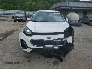 2020 Kia Sportage LX z VIN KNDPMCAC8L7761710, wystawiony jako Copart lot #58187945 z przebiegiem 46 937 mil mil oraz Szkoda całkowita • Salvage title. Historia ofert i sprzedaży dostępna na DreamBid. Obrazek 5.