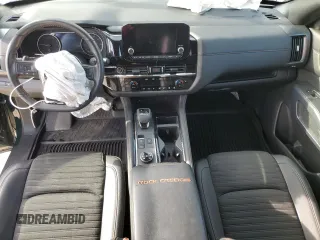 2024 Nissan Pathfinder Rock Creek z VIN 5N1DR3BD3RC304567, wystawiony jako Copart lot #50443925 z przebiegiem Nie podano mil oraz Nie do naprawy • Non repairable. Historia ofert i sprzedaży dostępna na DreamBid. Obrazek 8.