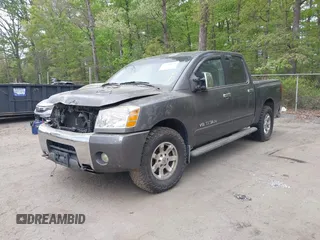 2005 Nissan Titan SE with VIN 1N6BA07B25N536128, listed as a IAAI auction lot 35204423 with Not Provided miles. Bid and sale history available at carsss.com. Image 2.