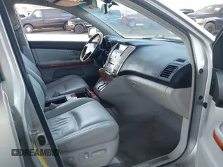 2007 Lexus RX 350 with VIN 2T2HK31U07C032913, listed as a IAAI auction lot 42009181 with 139,928 mi miles. Bid and sale history available at carsss.com. Image 5.