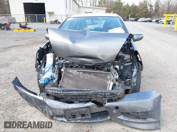 2013 Honda Fit Sport with VIN JHMGE8H54DC060946, listed as a IAAI auction lot 42095655 with 117,729 mi miles. Bid and sale history available at carsss.com. Image 6.