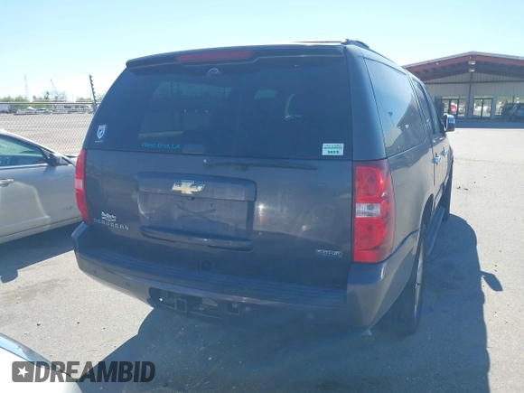 2011 Chevrolet Suburban LT with VIN 1GNSCJE03BR255374, listed as a IAAI auction lot 41826513 with 279,698 mi miles. Bid and sale history available at carsss.com. Image 16.